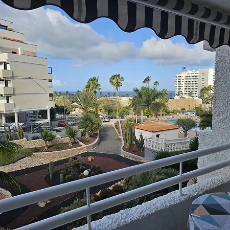 Apartment With Sea View Near The *